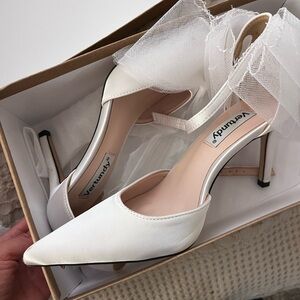White Bow Heels